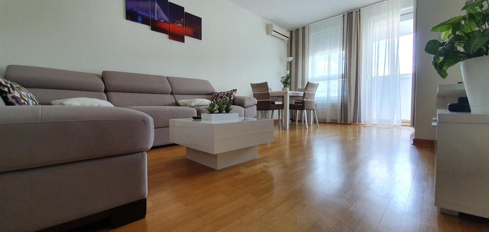 Royal Apartment Belvill เบลเกรด ภายนอก รูปภาพ