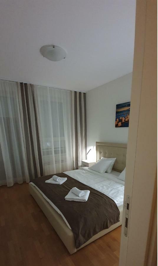 Royal Apartment Belvill เบลเกรด ภายนอก รูปภาพ