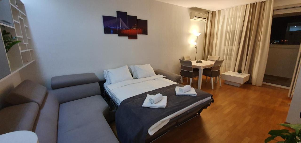 Royal Apartment Belvill เบลเกรด ภายนอก รูปภาพ